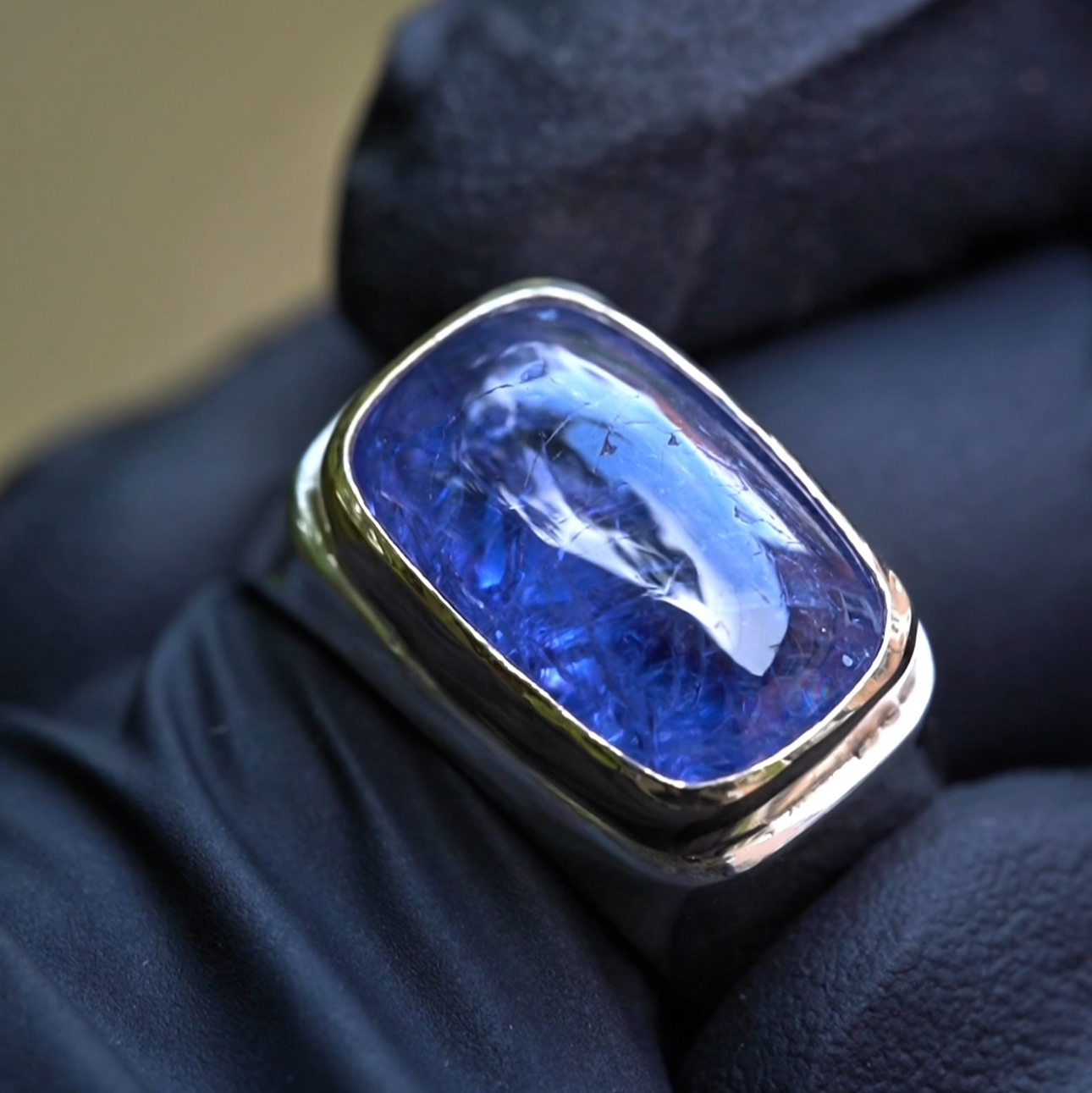 Tanzanite Signet